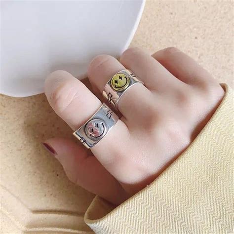 gucci smiley face ring